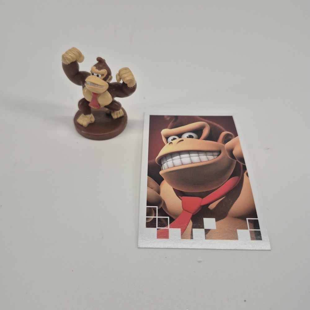 Monopoly Gamer Donkey Kong Replacement Token and Character Card Hasbro Mario